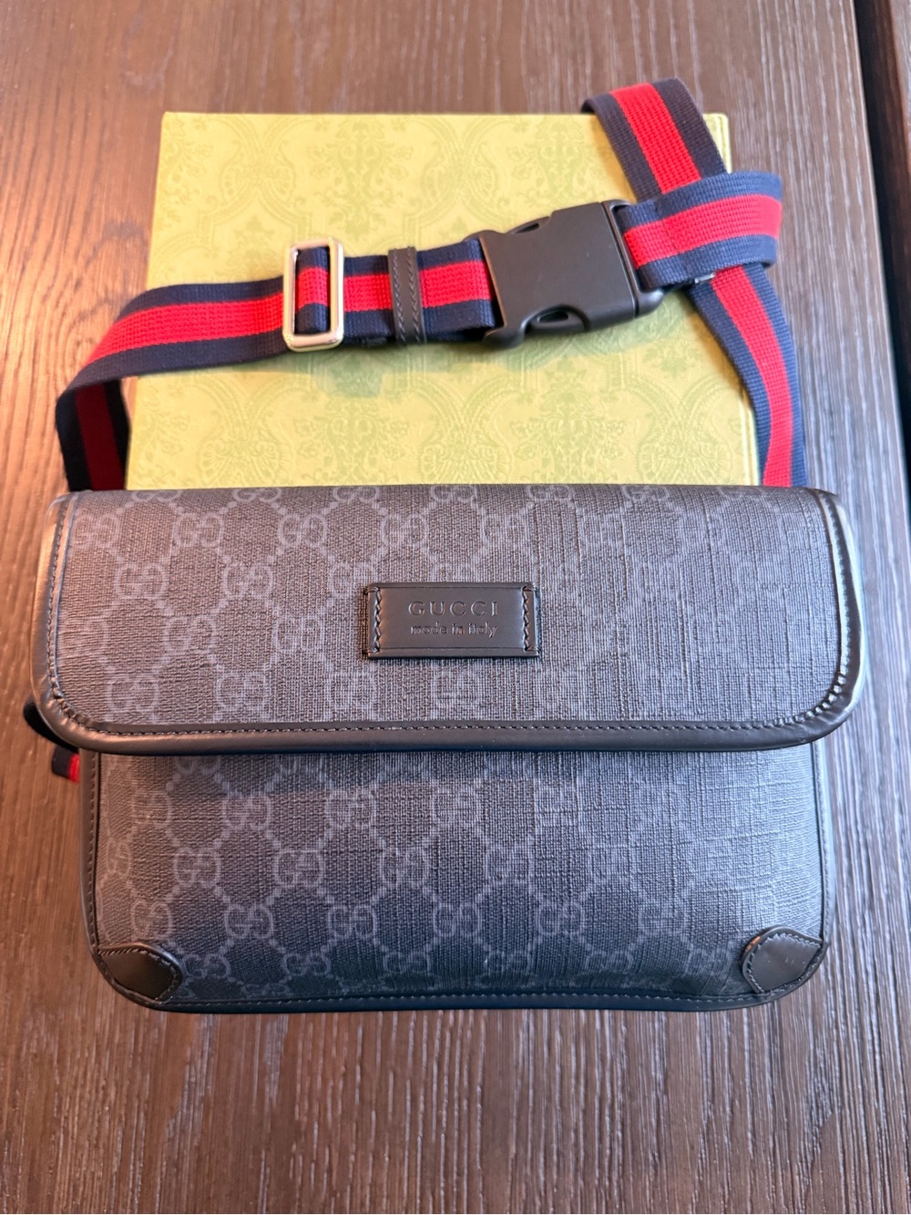 🔥 GUCCI GG Supreme Black/Grey Slim Belt Bag w/ Box